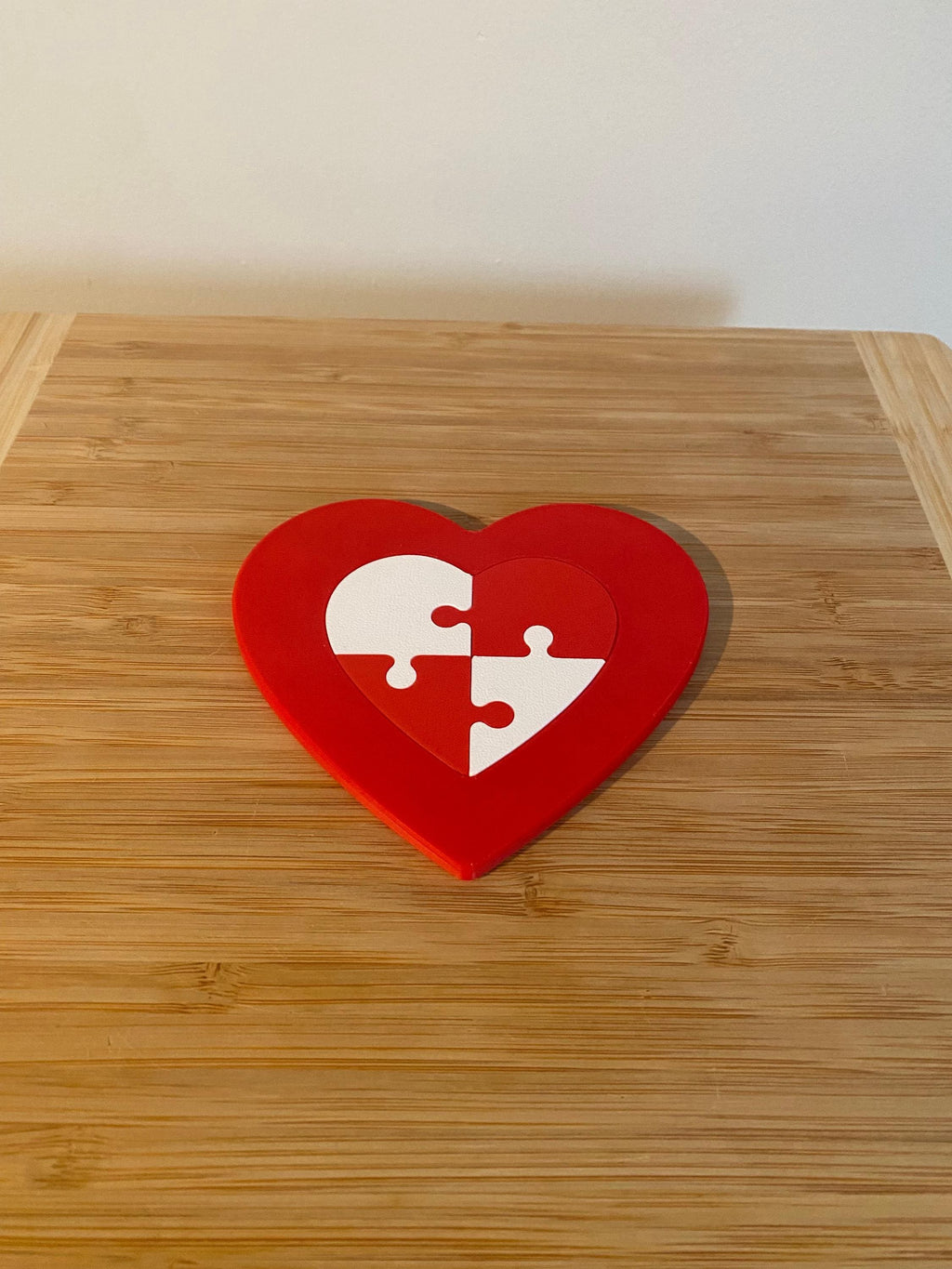 Set of 4 Heart Coasters with Holder | Patterned Bioplastic Drink Coasters